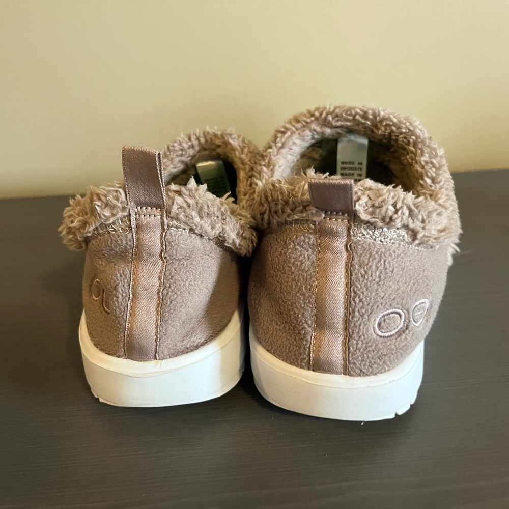Oofos Oocoozie Shoes - Picture 6 of 10